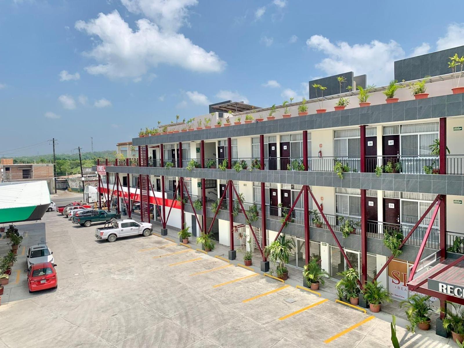 Hotel Yorio Inn Tuxpan  Zewnętrze zdjęcie